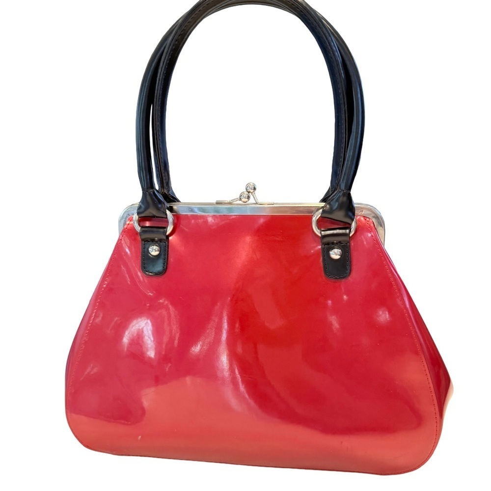 Beijo Women’s Red Patent Leather Shoulder Bag Kiss Lock Close Front Pocket NEW - Picture 3 of 16